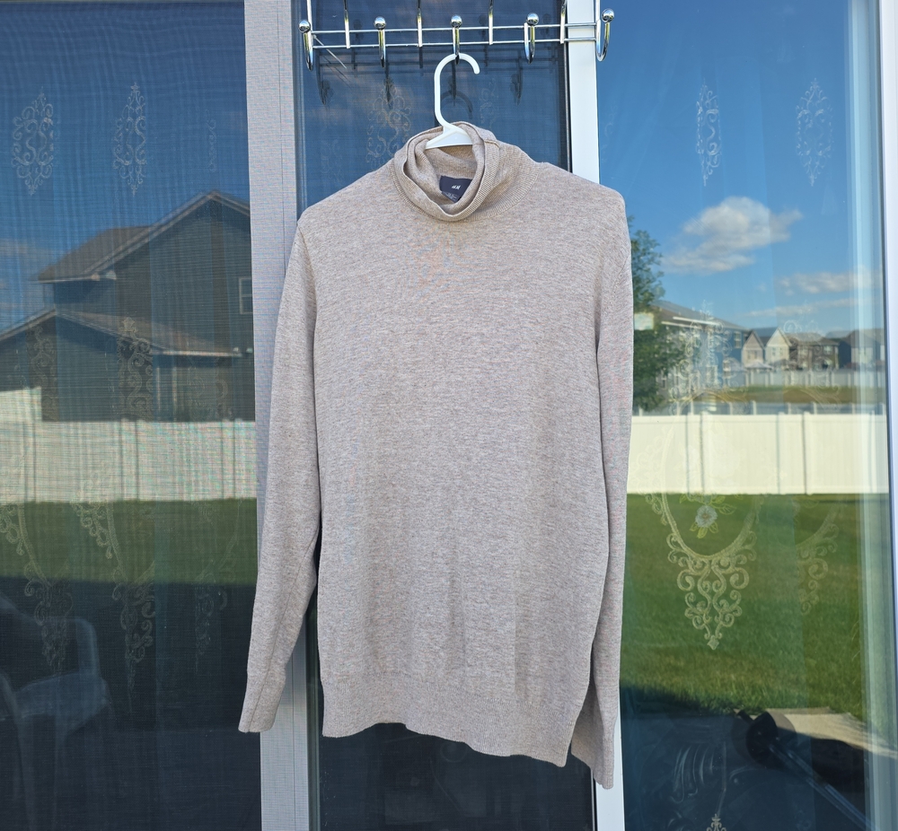 H&M Men's Turtleneck Sweater - Light Beige
